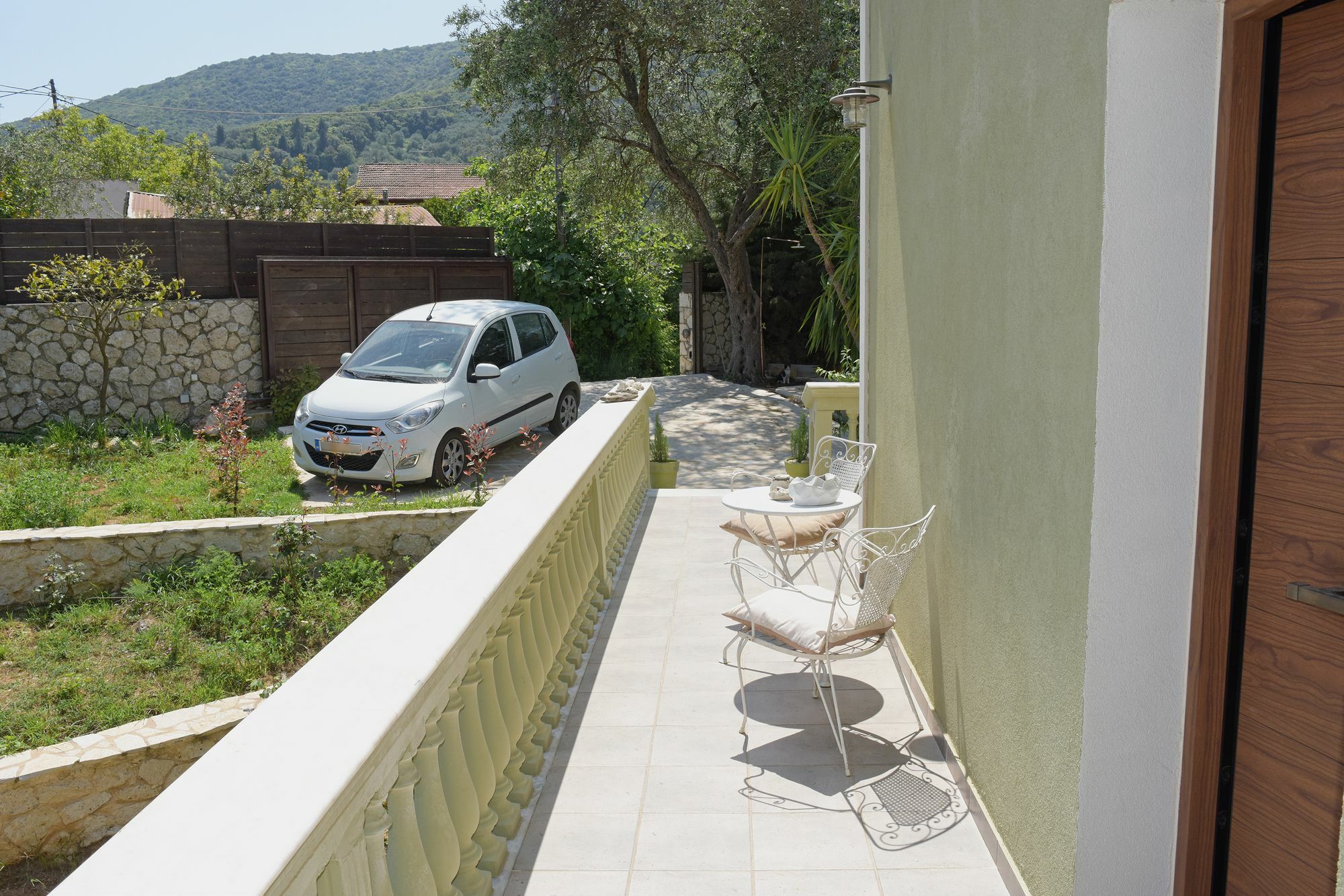 Mavres Luxury Studio Agios Matthaios  Exterior photo